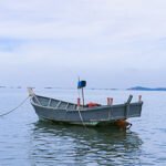 pngtree-small-fishing-boats-fishing-by-the-sea-in-summer-image_1009289