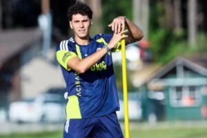 عمر فايد يصل إيطاليا تمهيدًا للانتقال إلى فروزينوني