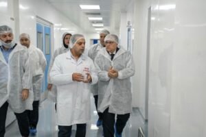 الحكيمة تفتتح مركزًا جديدًا للبحث والتطوير في مصر